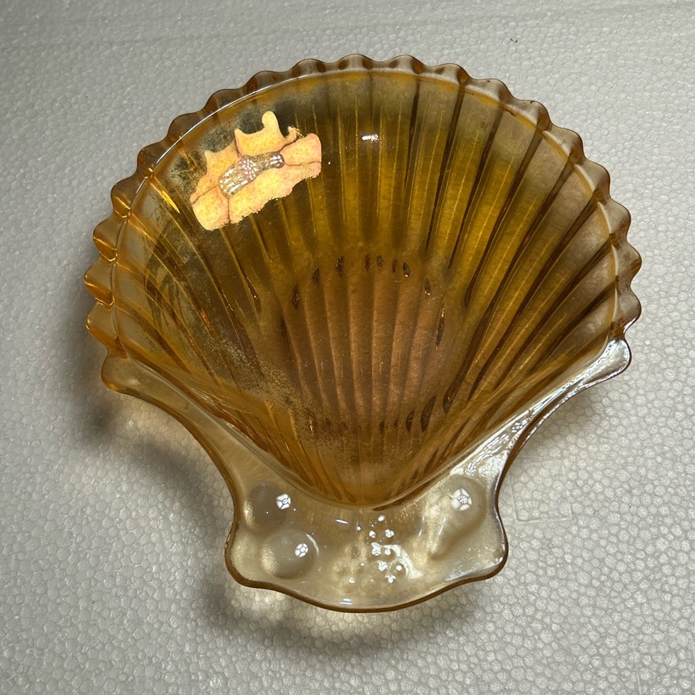 Vintage Carnival Glass Shell Shaped Dish
